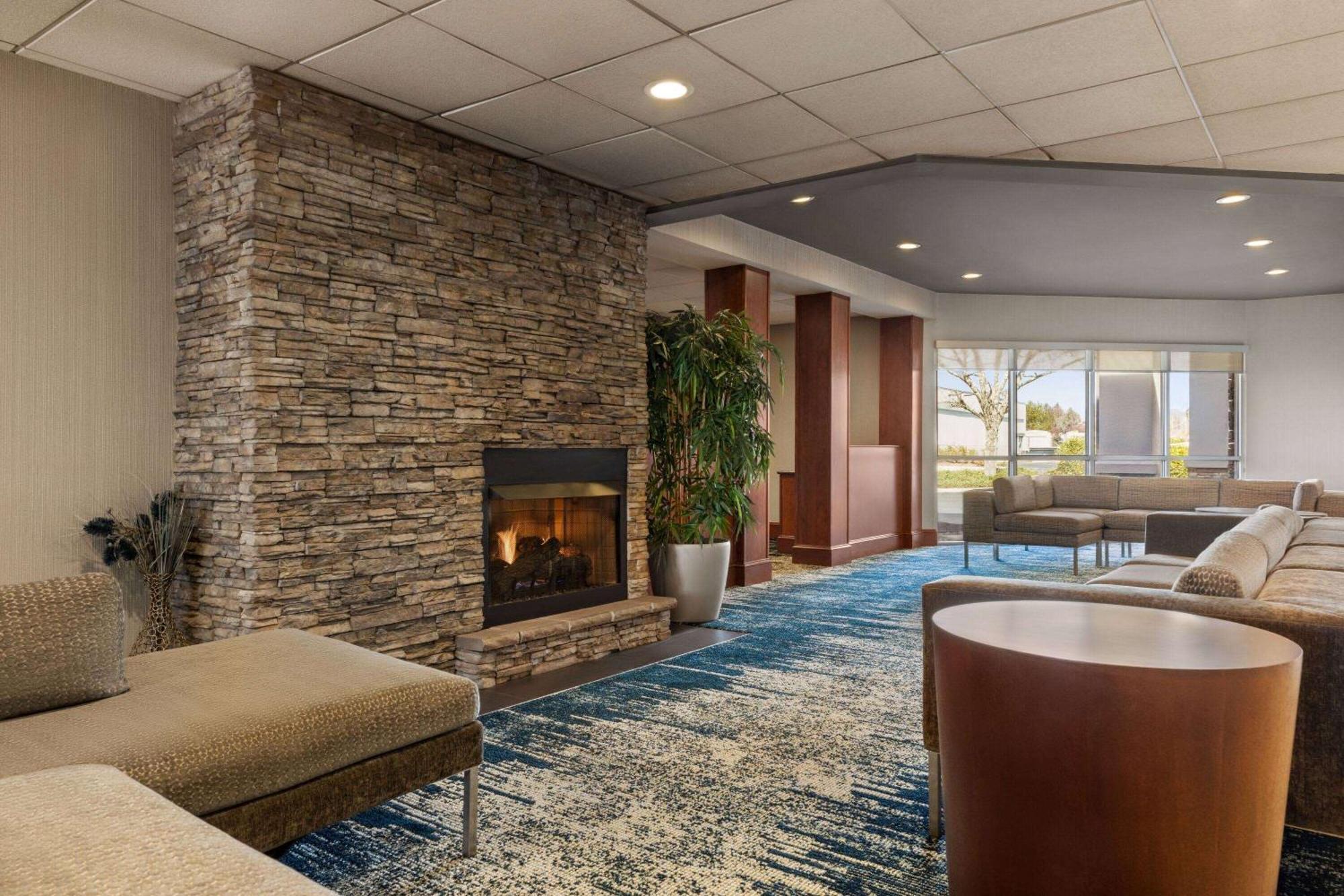 Wingate By Wyndham Fletcher At Asheville Airport Екстериор снимка